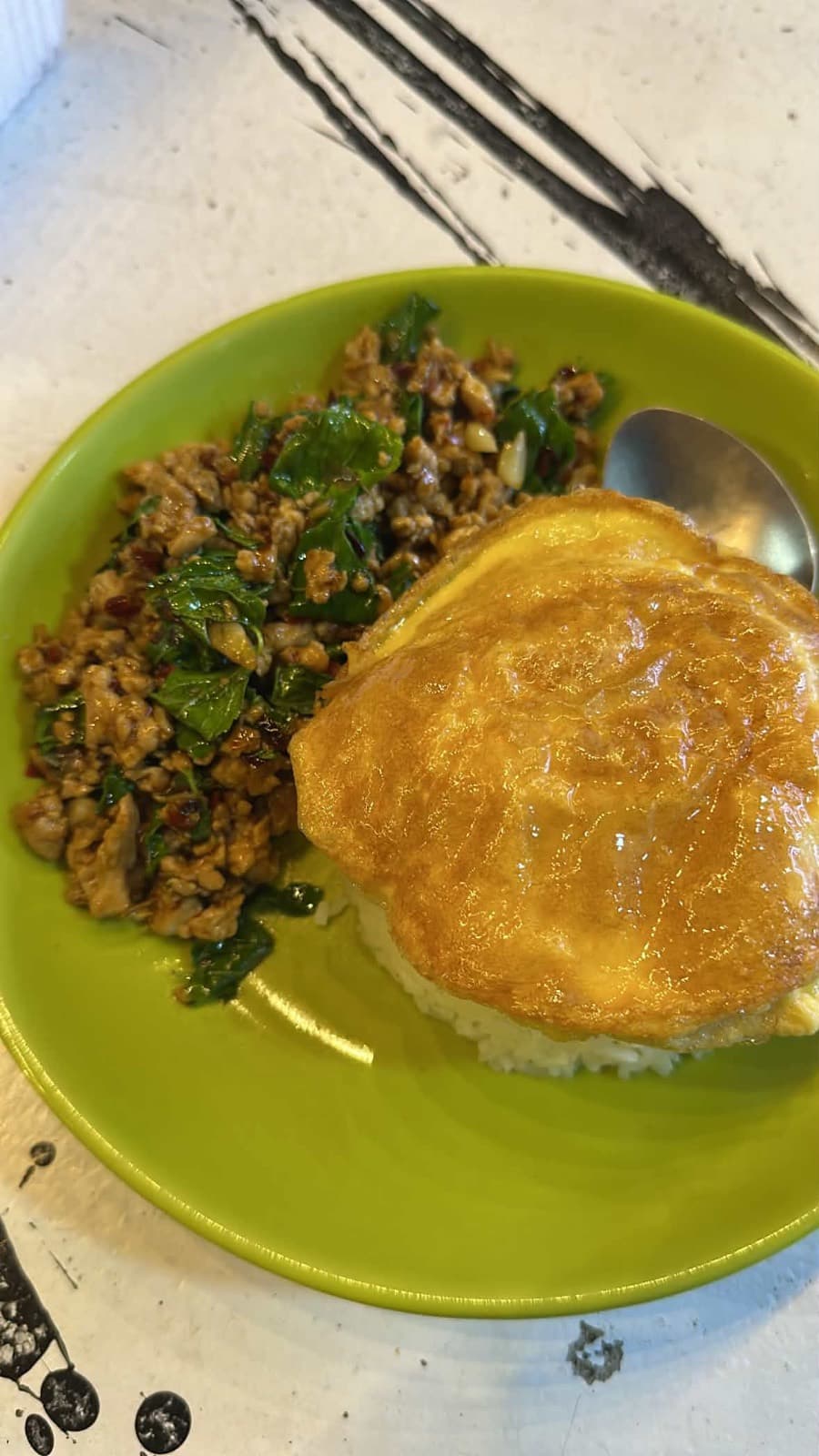 Khao pad kra pao